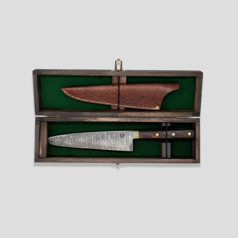 Cuchillo Damasco Emberwood con funda dentro de su caja de madera